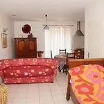 Résidence Larroque Hotel