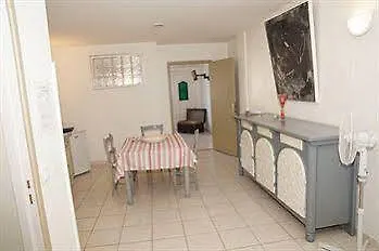 فندق Larroque 2*