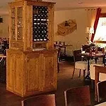 Larroque Hotel 2*