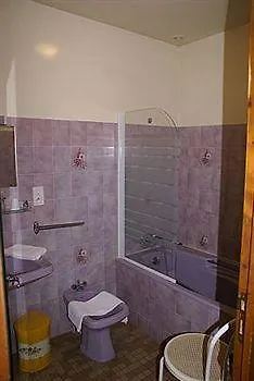 Hotel Résidence Larroque 2*