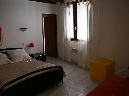 Larroque