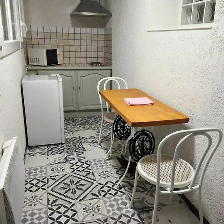 Résidence Larroque 2*