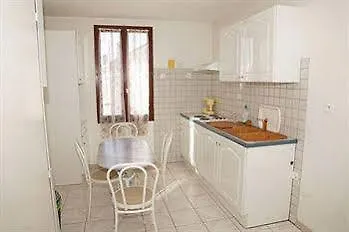 Résidence Larroque Hotel 2*