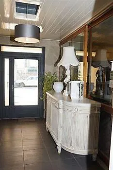 Szálloda Larroque 2*